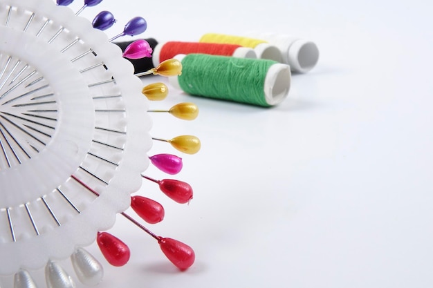 detal kolorowego wzoru haftu